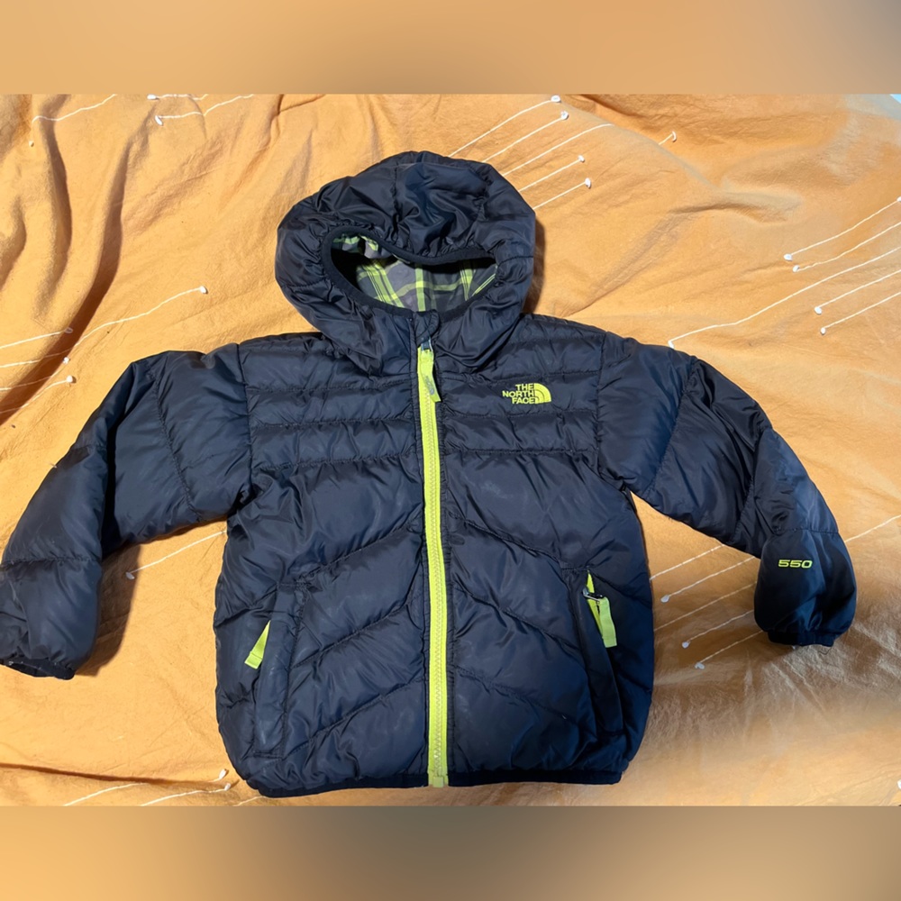 Toddler 3T North Face 550 jacket reversible